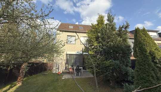 Bild von Reihenendhaus mit Garage in Alt-Wettbergen