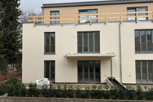 Einladende, sonnige 2-Zimmer-Terrassenwohnung mit kleinem Garten. Beste Infrastruktur. – Die vollständige Adresse der Immobilie erhältst du vom Anbieter., 81375 Neuhadern, München – Vorschaubild 3