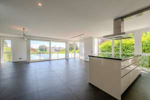 ***Großzügige Maisonette-Wohnung mit sonnigem Balkon, Terrasse und Garten*** – Die vollständige Adresse der Immobilie erhältst du vom Anbieter., 70184 Frauenkopf, Stuttgart – Vorschaubild 3