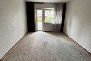 Freie Erdgeschoss-Wohnung mit Balkon in Düsseldorf-Unterrath – Oldenburger Straße 3, 40468 Unterrath, Düsseldorf – Vorschaubild 2
