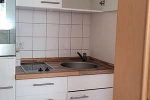 Gepflegte Dachgeschosswohnung mit 1,5-Zimmern und Balkon in Bielefeld – Siegfriedstraße 3, 33615 Mitte, Bielefeld – Vorschaubild 3