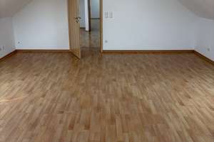 Helle 2-Zimmer-Dachgeschosswohnung für ein bis zwei Personen in Augsburg-Lechhausen – Die vollständige Adresse der Immobilie erhältst du vom Anbieter., 86167 Lechhausen-Ost, Augsburg – Vorschaubild 8