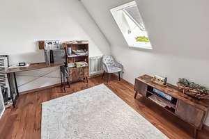 Schönes, lichtdurchflutetes Einfamilienhaus mit Einliegerwohnung und Garten in Fronhausen – Die vollständige Adresse der Immobilie erhältst du vom Anbieter., 35112 Fronhausen – Vorschaubild 9