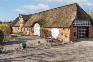 Charmanter Resthof mit Reetdachhaus und großem Grundstück in Klixbüll – Die vollständige Adresse der Immobilie erhältst du vom Anbieter., 25899 Klixbüll – Vorschaubild 4