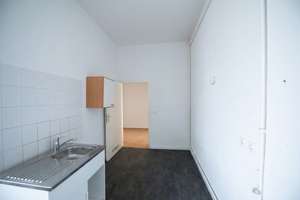 Bezugsfrei mit Potenzial: Kleines Wohn-Nest in Weißensee, renovierungsbedürftig – Rennbahnstrasse 25, 13086 Weißensee, Berlin – Vorschaubild 4