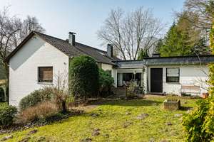 Verstecktes Juwel im Grünen – Repräsentatives Einfamilienhaus mit traumhaftem Waldgrundstück – Die vollständige Adresse der Immobilie erhältst du vom Anbieter., 33699 Stieghorst, Bielefeld – Vorschaubild 32