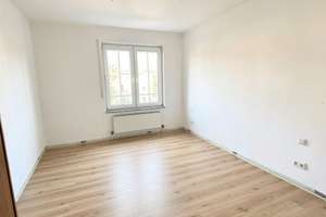 Großzügige 2 Raum-Wohnung mit Balkon - frisch renoviert – Straße der Nationen 92, 9111 Zentrum, Chemnitz – Vorschaubild 3
