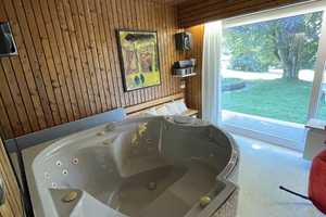 Großzügige Villa m. Hallenbad, Whirlpool & Sauna, tolle Ortsrandlage – Aichach-Friedberg (Kreis) – Vorschaubild 15