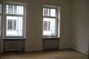 Großzügige 4 Zimmerwohnung in Braunschweiger Innenstadt. Als WG für 4 befreundete Studenten geeignet – Friedrich-Wilheim-Straße 7, 38100 Innenstadt, Braunschweig – Vorschaubild 2