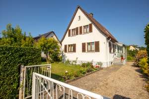 Einfamilienhaus mit großem Grundstück in begehrter Lage von Freiburg-Mooswald
