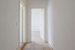 Bezugfrei: Helle Wohnung mit Balkon zur individuellen Neugestaltung – Isländische Str. 2, 10439 Prenzlauer Berg, Berlin – Vorschaubild 9