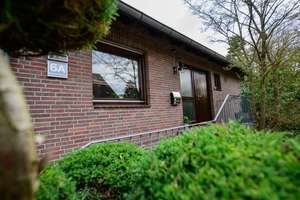 Großzügiges Einfamilienhaus mit Terrasse, Balkon und Doppelgarage – Die vollständige Adresse der Immobilie erhältst du vom Anbieter., 29525 Uelzen – Vorschaubild 2