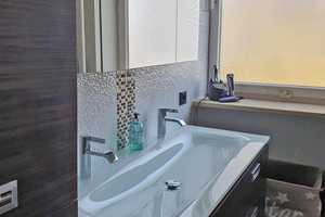 Ohne Markler, vollständig renovierte 3-Zimmer-EG-Wohnung mit  Balkon, Loggia, Schwimmbad,Küche – Leustraße 12, 86179 Augsburg – Vorschaubild 7