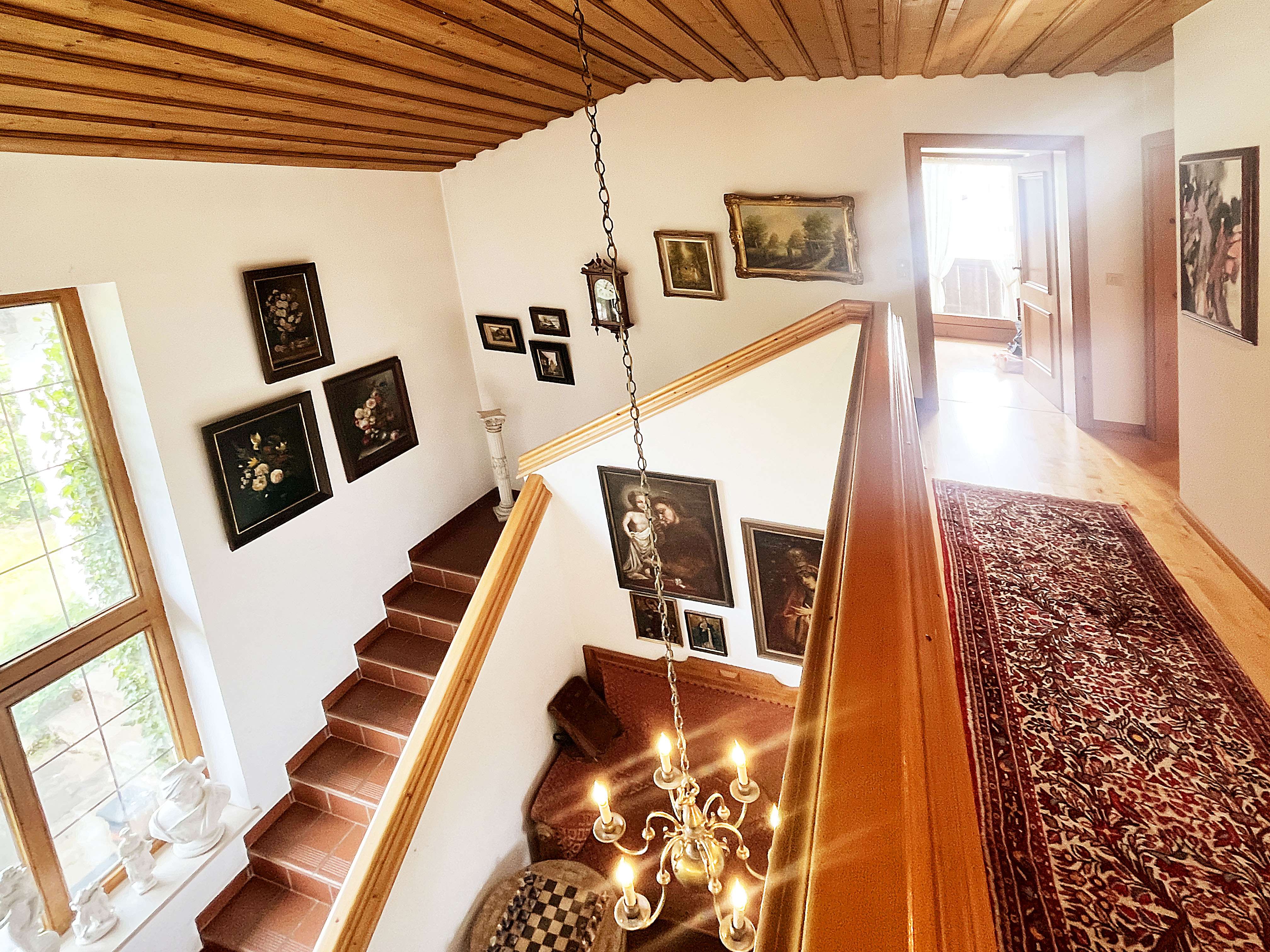 Immobilie in Kröning - Repräsentatives Einfamilienhaus mit viel Potential - Nähe Landshut - mit Glasfaser - Bild 0