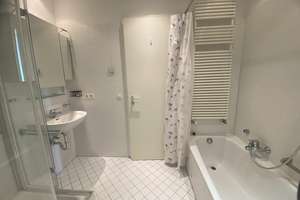 Helle 3-Zimmer-Maisonettewohnung mit Galerie und Balkon – 65191 Sonnenberg, Wiesbaden – Vorschaubild 6