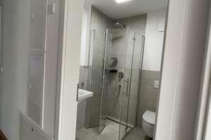 Helle 4 Zimmer Helle 4 Zimmer  Wohnung - Loggia mit Ausblick über ruhigen grünen Innenhof – Watzmannstraße 4, 81541 Obergiesing, München – Vorschaubild 11