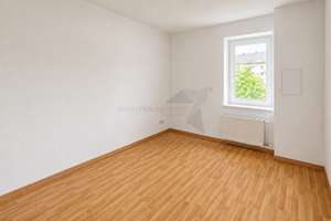 Romantische 3-Raum-Maisonette-Wohnung mit Tageslichtbad, Gäste-WC und Einbauküche in C-Ebersdorf – Lichtenwalder Straße 15, 9131 Ebersdorf, Chemnitz – Vorschaubild 4