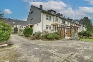 Zweifamilienhaus in Aachen-Forst – großes Grundstück, 4 Garagen & ruhige Lage – Die vollständige Adresse der Immobilie erhältst du vom Anbieter., 52078 Forst, Aachen – Vorschaubild 58