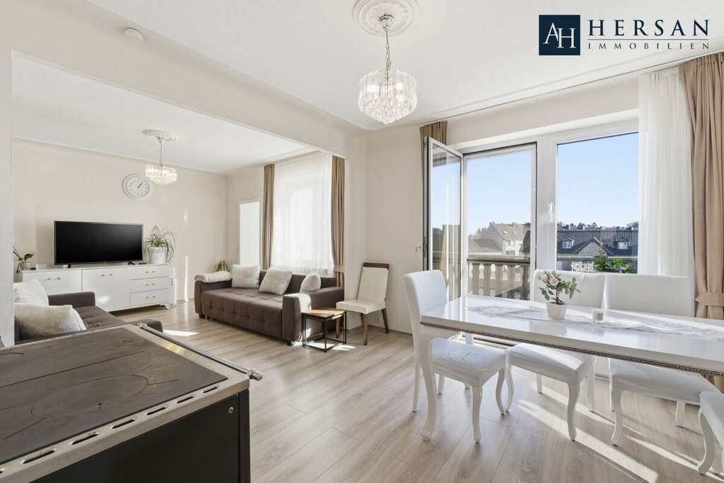 Immobilie in Stolberg - Attraktiv geschnittenes Ein- bis Zweifamilienhaus mit Garten in familiärer Lage von Stolberg! - Bild 3