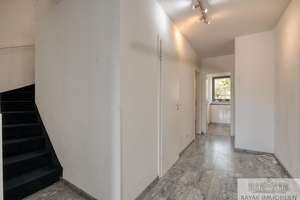 Helle Maisonette-Wohnung mit Kamin und Aufzug in Benrath – Die vollständige Adresse der Immobilie erhältst du vom Anbieter., 40597 Benrath, Düsseldorf – Vorschaubild 4