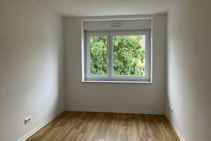Erstbezug nach Modernisierung: großzügige Vier-Zimmer-Wohnung mit 3 Balkonen – Hildebrandstraße 30, 76227 Durlach, Karlsruhe – Vorschaubild 7
