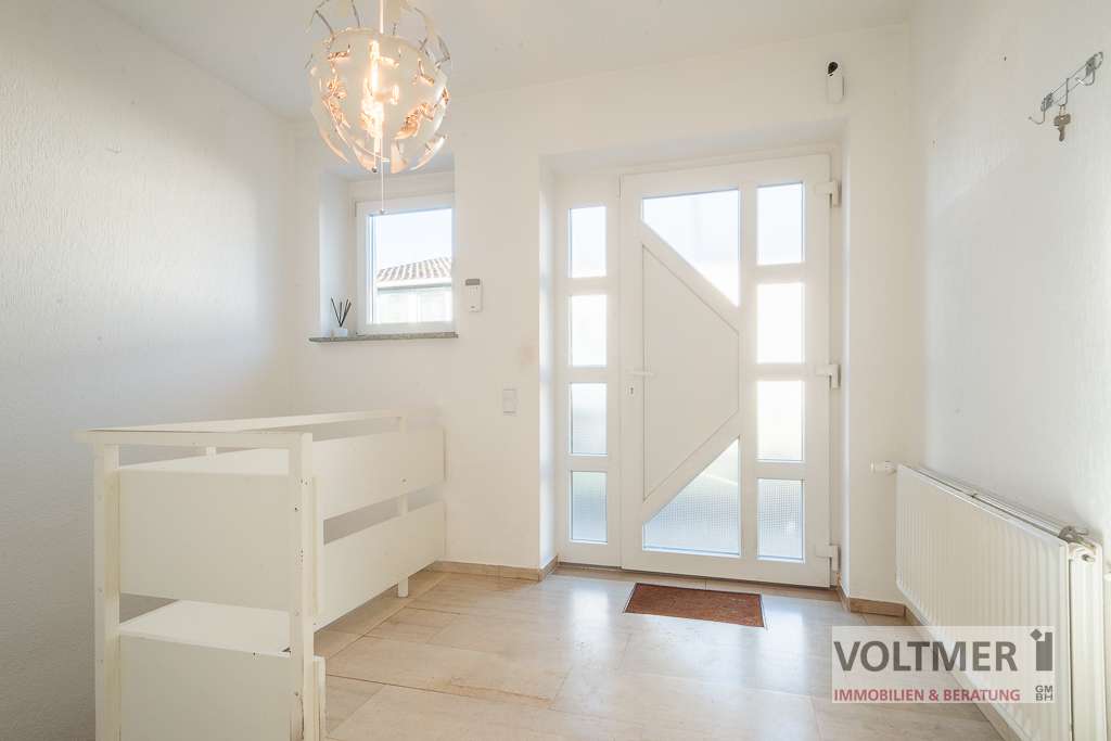 Immobilie in Waldmohr - BEZUGSFERTIG - freistehendes  Ein- bis Zweifamilienhaus mit Doppelgarage und Garten in Waldmohr! - Bild 2