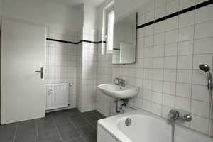 Erstbezug nach Sanierung: lichtdurchflutete 3,5-Zimmer-Wohnung mit neuer Einbauküche – Nürnberg – Vorschaubild 8