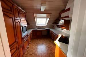 Freundliche 3-Zimmer-Wohnung mit Balkon und EBK in Hülben nähe Bad Urach – Die vollständige Adresse der Immobilie erhältst du vom Anbieter., 72584 Hülben – Vorschaubild 6