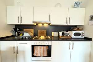Uninähe - 2 - Zimmer Kubox-Apartment mit Einbauküche und Balkon – Artillerieweg 39a, 26129 Haarentor, Oldenburg (Oldenburg) – Vorschaubild 2