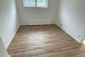 Attraktives 6 Familienhaus in ruhiger Lage – ideal für Kapitalanleger – Die vollständige Adresse der Immobilie erhältst du vom Anbieter., 57072 Siegen, Siegen – Vorschaubild 16