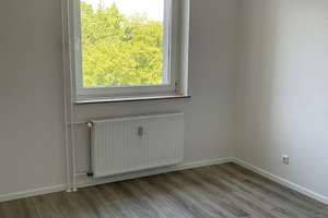 JT an CS - MB 16.06.2026 Komplett sanierte 3 Zimmer Wohnung mit Balkon in Gelsenkirchen zu vermieten – Stallbergshof 8, 45883 Feldmark, Gelsenkirchen – Vorschaubild 7