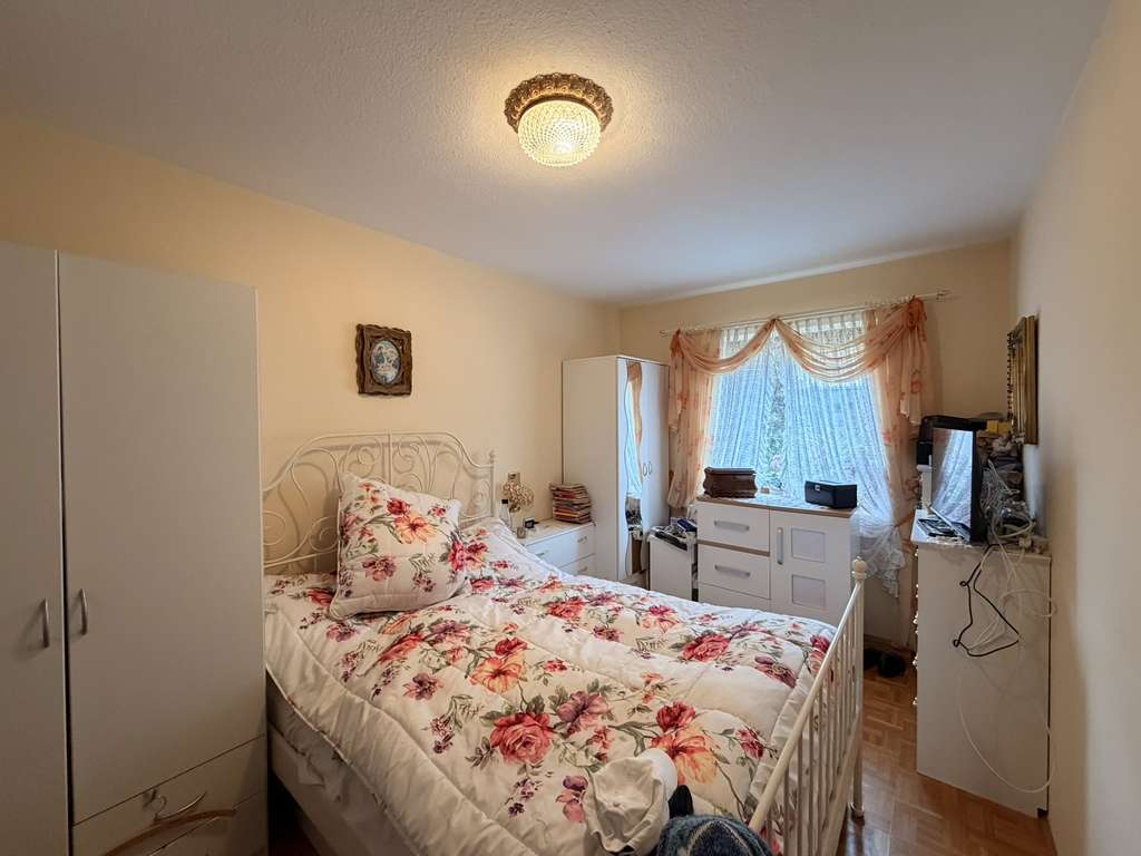 Immobilie in Neuendettelsau - Charmante 2-Zimmer-Wohnung mit Tiefgaragenstellplatz - Bild 4