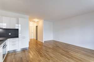 Ab Oktober: Moderne 3 Zimmer Wohnung mit EBK & Wanne