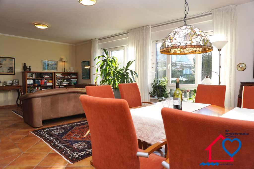 Immobilie in Laboe - Laboe - sehr gepflegtes EFH mit Mehrgenerationen-Potenzial, barrierefreies EG - Bild 3