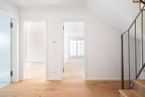 ELEGANTE GARTENWOHNUNG IN DER MENTERSCHWAIGE MIT HAUS IM HAUS CHARAKTER - BEZUGSFERTIGER NEUBAU – 81545 Harlaching, München – Vorschaubild 12