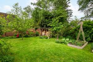 Einzigartiges Wohnglück an der Grenze zu Bahrenfeld – Zuhause mit Gästehaus und Gartenidylle – Die vollständige Adresse der Immobilie erhältst du vom Anbieter., 22549 Lurup, Hamburg – Vorschaubild 14