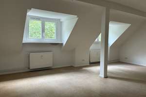 Helle und großzügig geschnittene 3-Raum-Wohnung – Saarbrücker Str. 13, 47053 Hochfeld, Duisburg – Vorschaubild 4