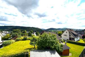 Einfamilienhaus mit ELW in Bestwig-Nuttlar – Die vollständige Adresse der Immobilie erhältst du vom Anbieter., 59909 Bestwig – Vorschaubild 5