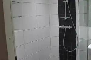 Möbliertes, Modernes Einzelzimmer-Apartment – Bei der Hollerstaude 2, 85049 Ingolstadt – Vorschaubild 8