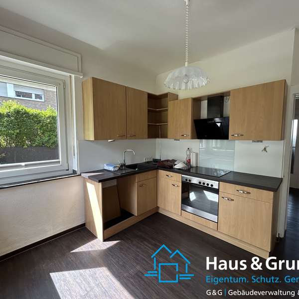 *** charmante 2-Zimmer-Wohnung - Burtscheid - mit Garten und Garage ***