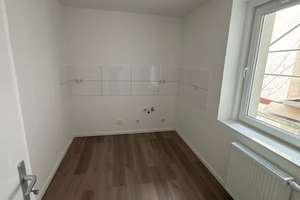energetisch sanierte 4 Zimmer Wohnung 84 m² - mit Balkon  in Oberhausen-Marienkirche – Mülheimer Str. 127, 46045 Marienkirche, Oberhausen – Vorschaubild 4