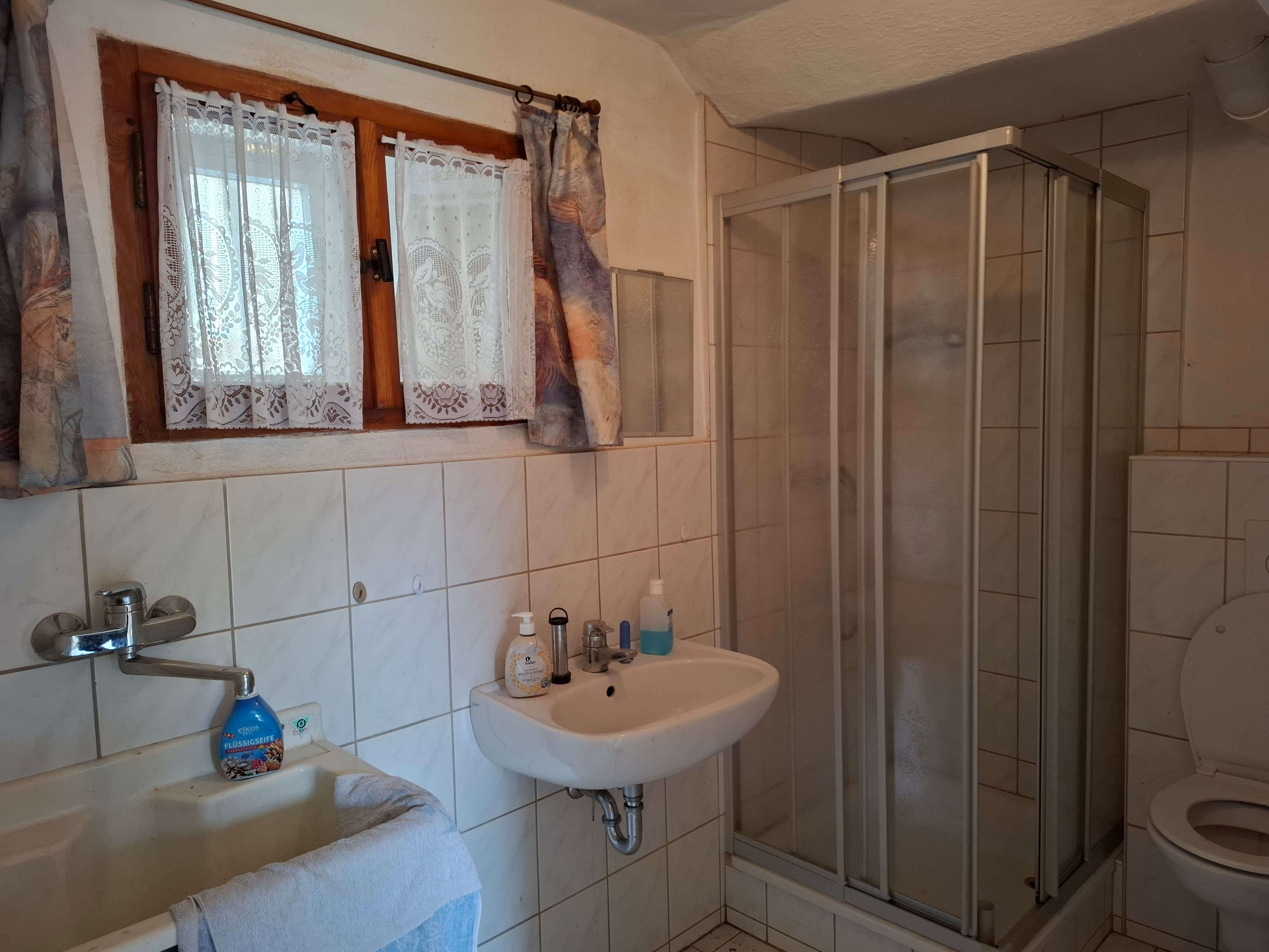 Immobilie in Gutenborn - Sanierungsbedürftiges Bauernhaus in guter Wohnlage in Gutenborn/ OT Heuckewalde - Bild 0