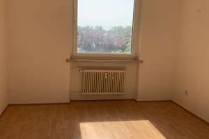 Richtig sonnige 3-Zimmerwohnung mit großem Balkon und Aufzug in BS-Watenbüttel – Die vollständige Adresse der Immobilie erhältst du vom Anbieter., 38112 Lehndorf-Watenbüttel, Braunschweig – Vorschaubild 10