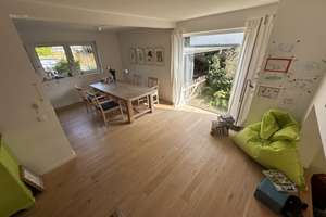 Wohnen im Grünen: Modernes Einfamilienhaus mit großem Garten, Carport und Split-Level-Architektur – Die vollständige Adresse der Immobilie erhältst du vom Anbieter., 51503 Rösrath – Vorschaubild 6