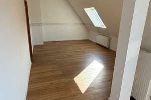 Schöne, helle Dachgeschosswohnung mit Balkon – Hauptstraße  74 a-c, 75181 Eutingen, Pforzheim – Vorschaubild 2