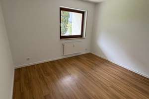 Niederschelden - Terrasse mit Süd-West-Lage – Maccostraße 79, 57080 Niederschelden, Siegen – Vorschaubild 3