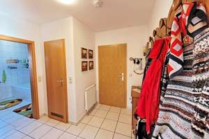 SOLIDE, MASSIV, WERTBESTÄDIG!!! Attraktive 2- Zimmer- ETW  mit Balkon und Carport – Riedweg 3, 36266 Heringen (Werra) – Vorschaubild 18