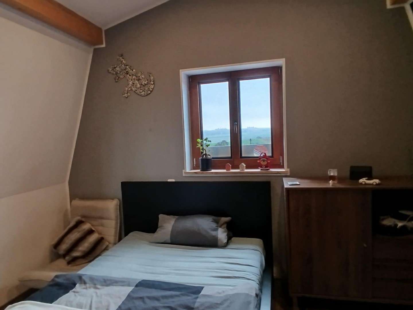 Immobilie in Rüssingen - Kernsaniertes Einfamilienhaus im Landhausstiel mit Liebe zum Detail - Bild 2