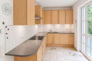 Obermenzing am Nymphenburger Kanal - freie 3-Zimmer-Wohnung im 1. OG mit TG-Stellplatz Baujahr: 2003 – Marsopstraße 2b, 81245 Obermenzing, München – Vorschaubild 4