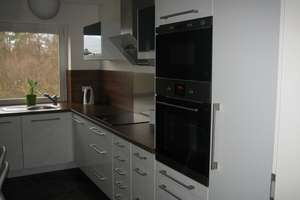 Lichtdurchflutete 4-Zi-Wohnung mit Baumwipfel-Fernblick & Einbauküche in Karlsruhe-Waldstadt – Kolberger Straße 11, 76139 Waldstadt, Karlsruhe – Vorschaubild 4
